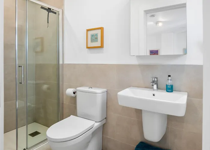 West Haven * Roundstone